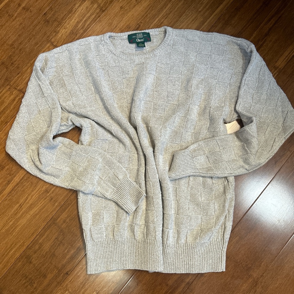 VINTAGE Orvis Light Gray Crewneck Sweater